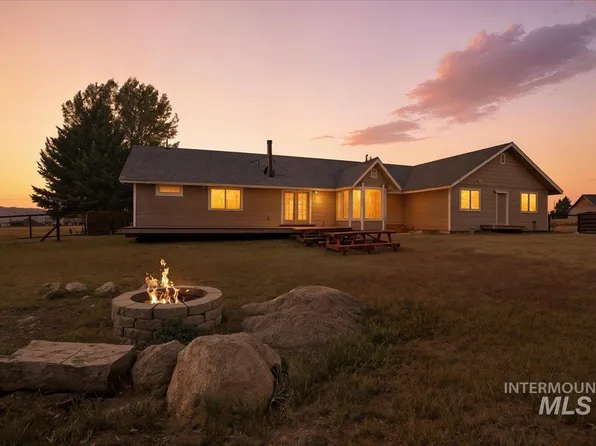 30 Pearson Ln, McCall, ID 83638