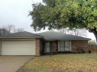 2017 Spicewood Rd, Bedford, TX 76021