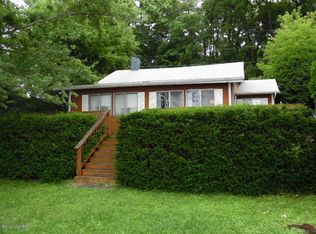 68424 Dailey Rd, Edwardsburg, MI 49112