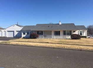 350 Devon Rd, Fairless Hills, PA 19030