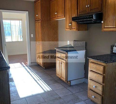 5th image of 1252 N Council Ave