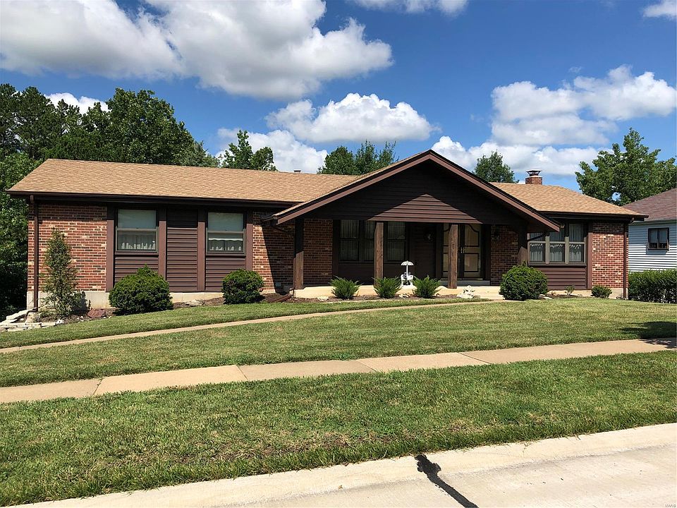 1st image of 2329 Fairoyal Dr
