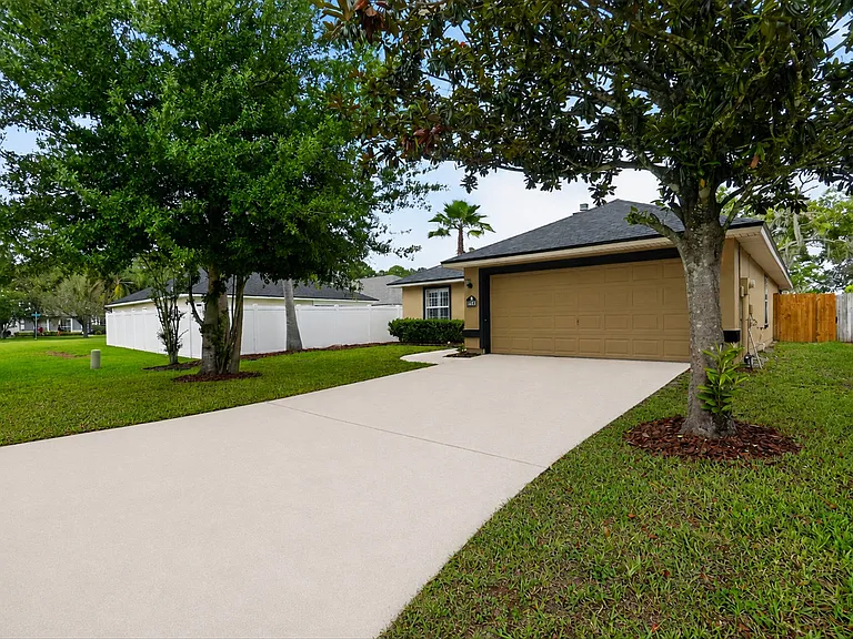 863 S Lilac Loop — Photo 3