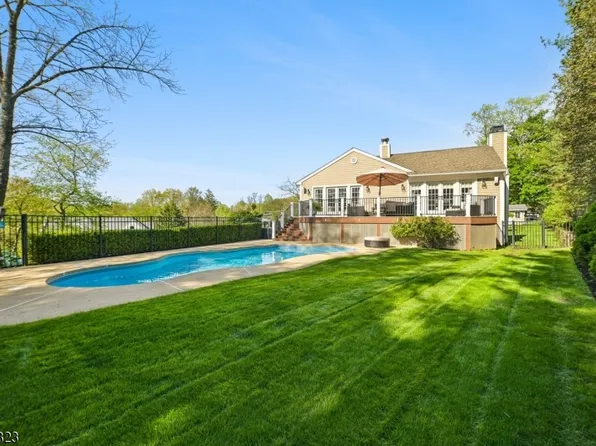 3 Glenmere Dr, Chatham Twp., NJ 07928