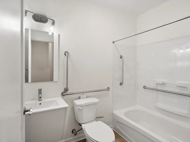 Owl's Nest Apartments — Photo 51