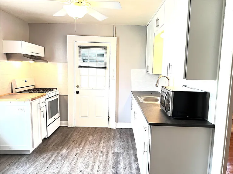 403 Fawcett St — Photo 21