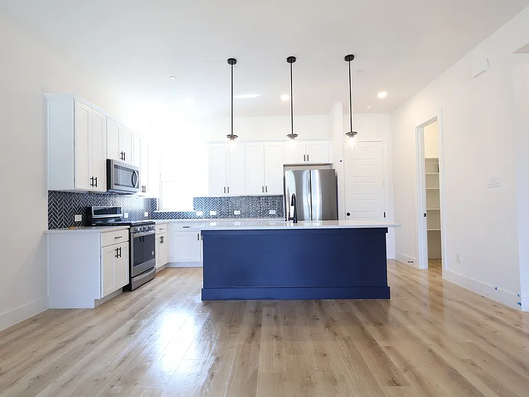 1311 Arkansas Springs St — Photo 4