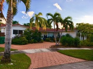 2380 NE 194th St, Miami, FL 33180