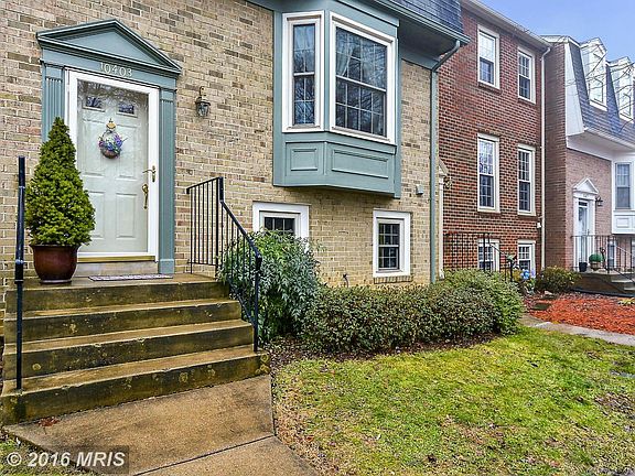 2nd image of 10403 Emerald Rock Dr