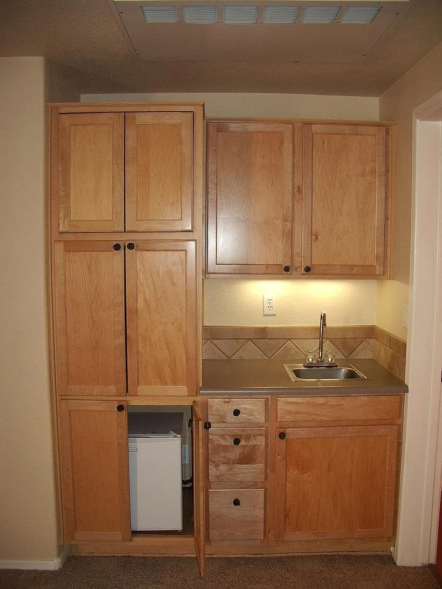 Studio, 300 sqft, $850 — Photo 4