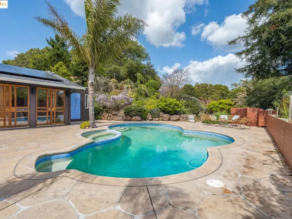 14280 Skyline Blvd, Oakland, CA 94619