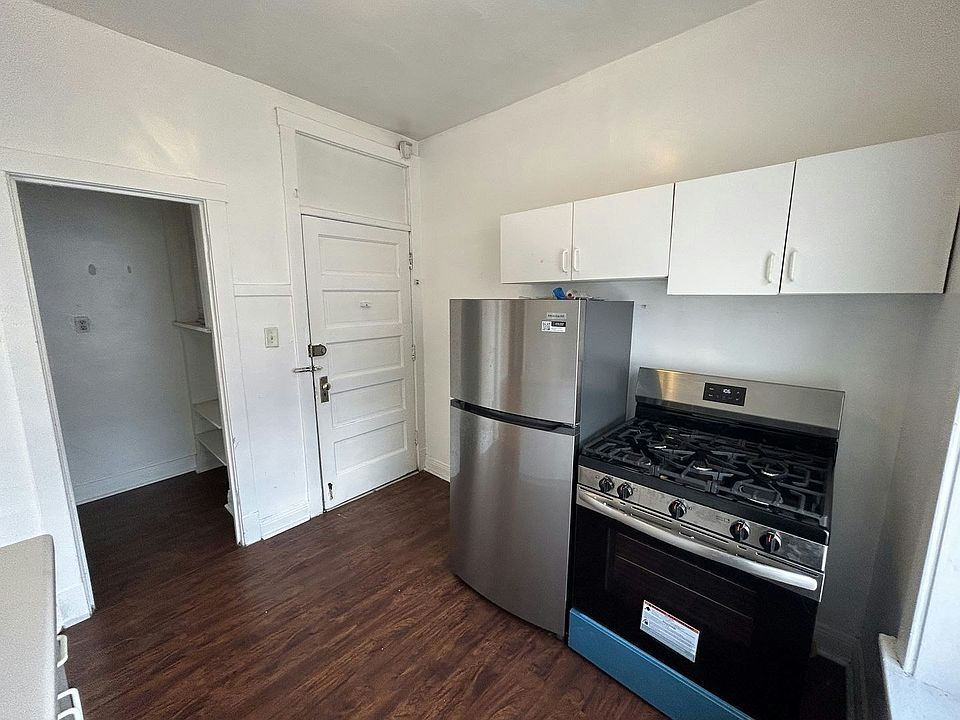 1st image of 4408 N Winchester Ave #34