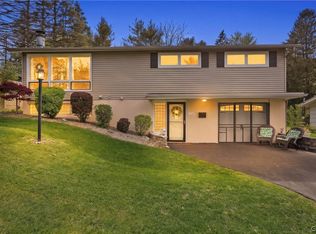232 Wynnfield Dr, Syracuse, NY 13219