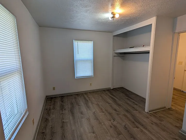 3623 Anderson Ave — Photo 6