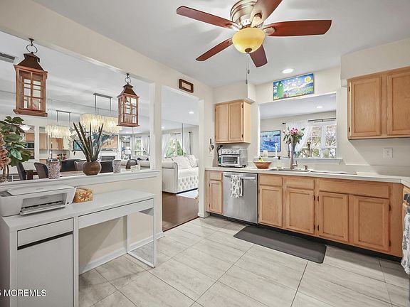 2nd image of 761 Banyan Court