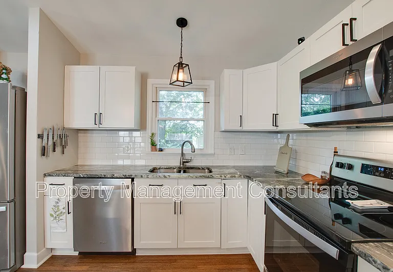 805 Rison Ave NE — Photo 17
