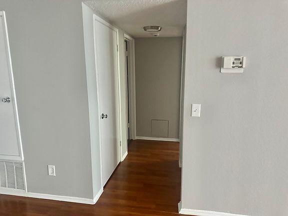 5th image of 12512 Chandler Blvd APT 114