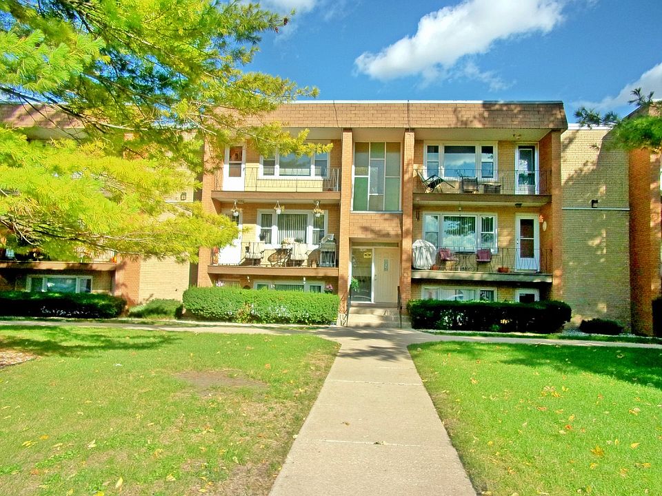 1st image of 6413 S Oak Park Ave #E-23