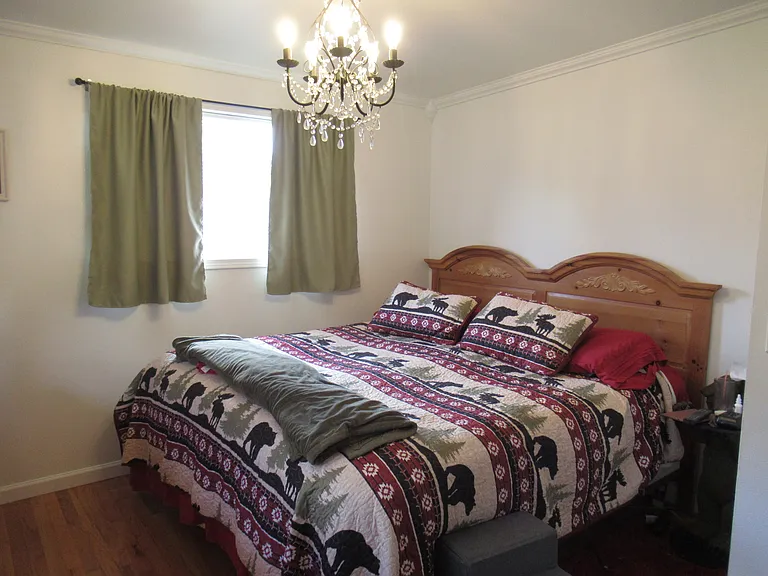 904 NE Meeter Ln — Photo 11