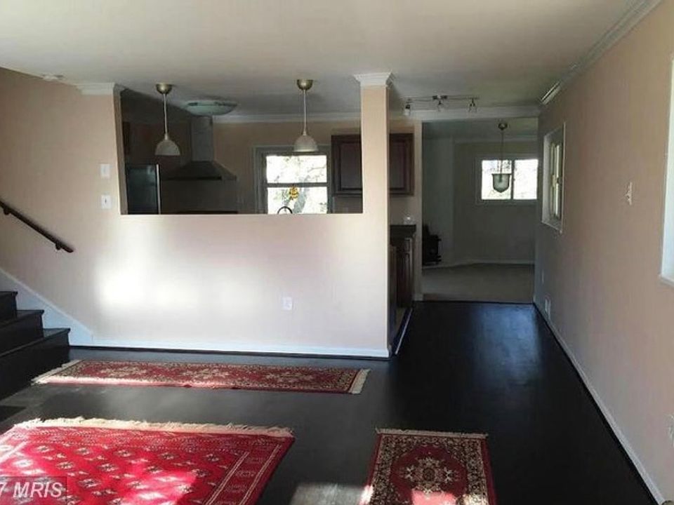 1st image of 1524 James St