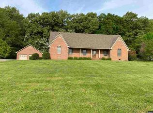 111 Lake Park Dr, Martin, TN 38237