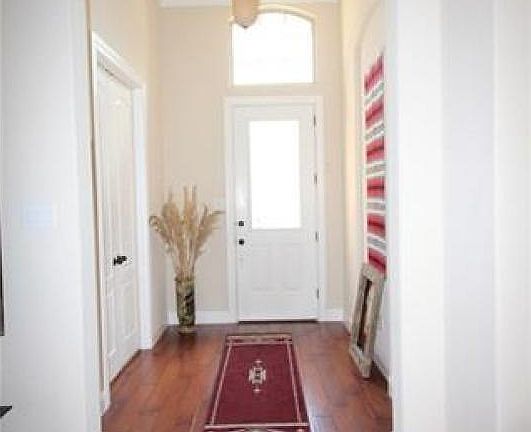 2nd image of 2454 Embleton Dr