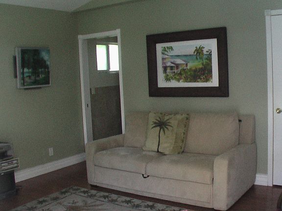 Guest Cottage & Bath