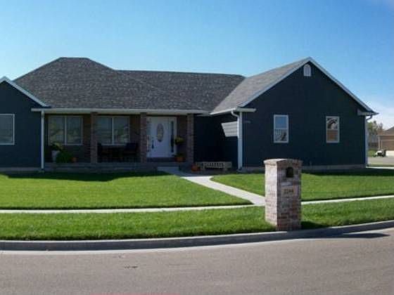 1st image of 2244 Falconview Dr