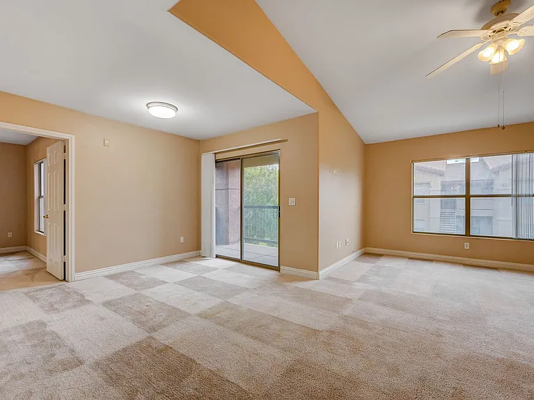 8000 W Badura Ave #2082 — Photo 5