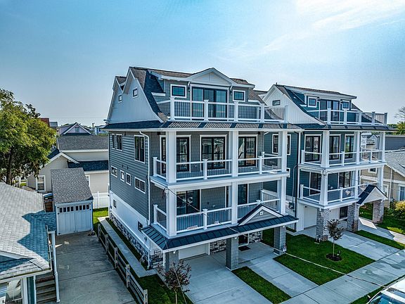 2nd image of 43 Sunset Pl