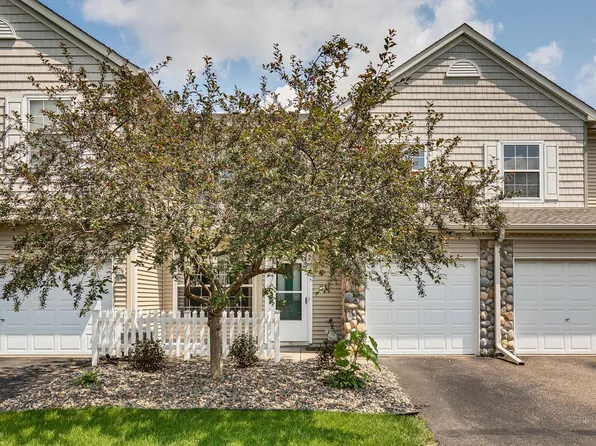 1889 Wildflower Ct, Shoreview, MN 55126