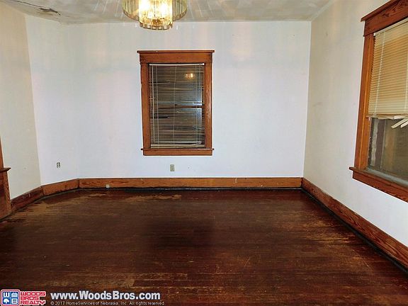 5th image of 4432 Touzalin Ave