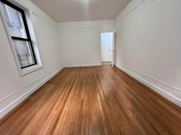 2190 Boston Road image 7 of 10