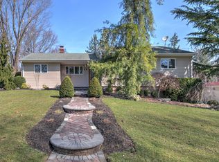 29 Overhill Rd, East Brunswick, NJ 08816