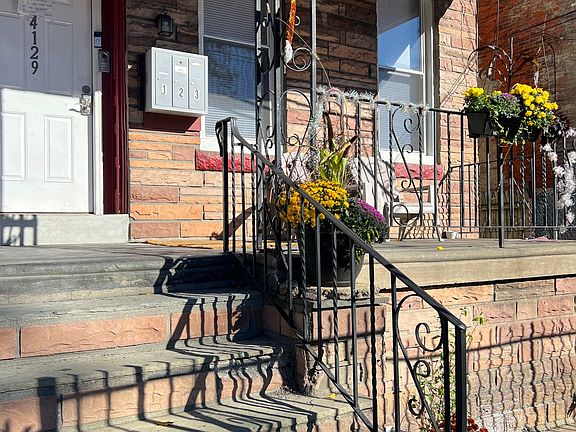 2nd image of 4129 W Girard Ave APT 2