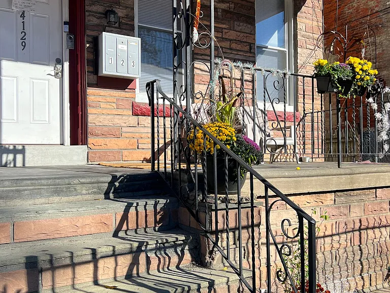 4129 W Girard ave — Photo 2