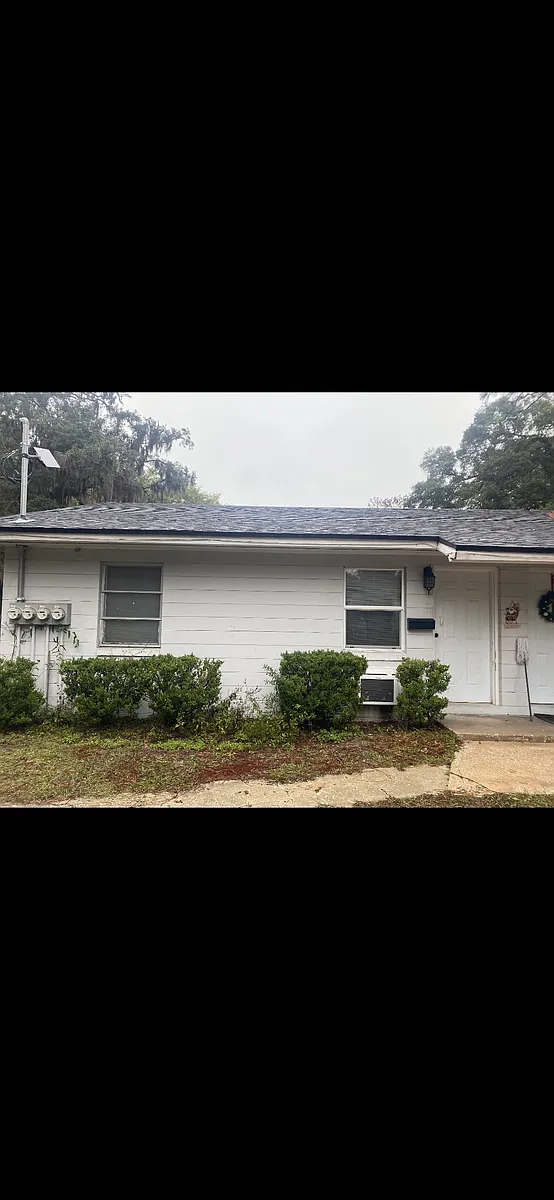 Building Photo - 5643 Merrill Rd #1
