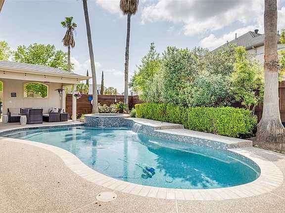 3rd image of 2130 Wineberry Dr