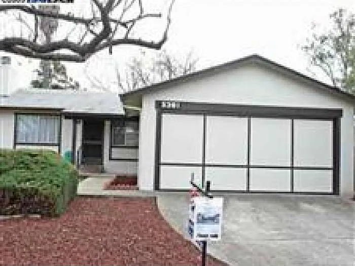 5361 Lilac Ave photo 1