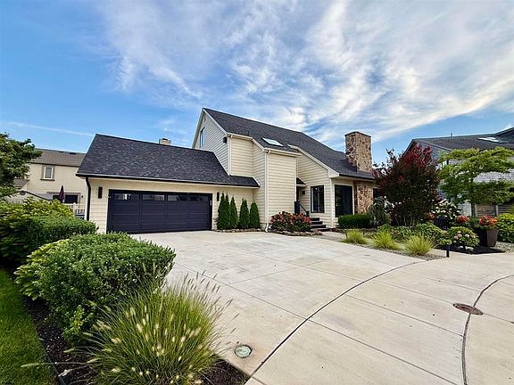 3rd image of 4 Brunswick Ct