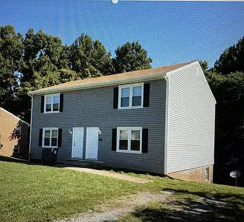 815 Smith St Photo 1