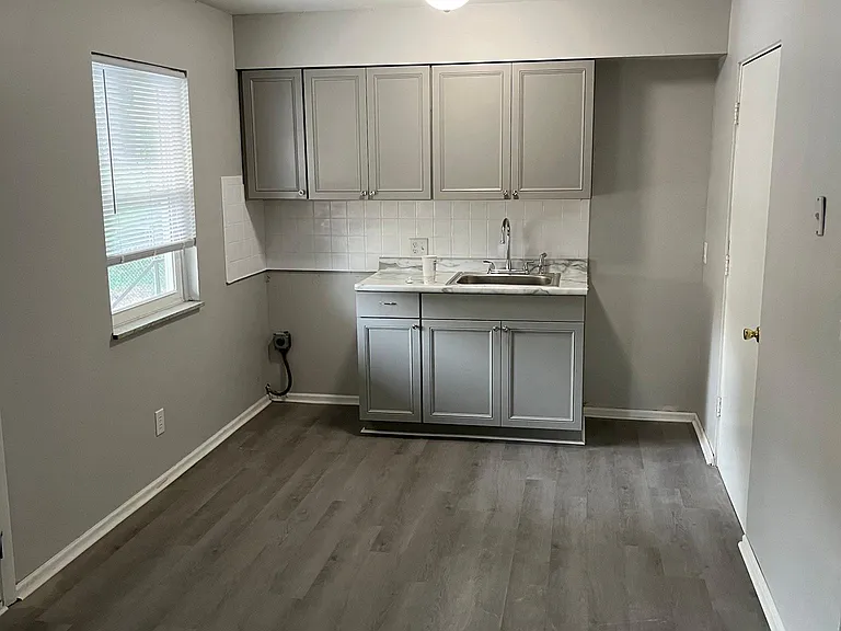 65 Akers Ave — Photo 9