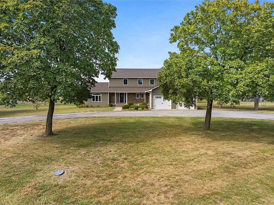 218 Cardinal Dr, Iola, KS 66749 | Zillow