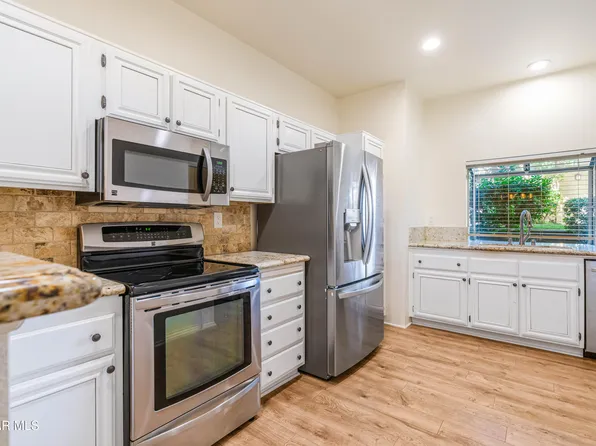 637 Indian Oak Ln Unit 105, Oak Park, CA 91377