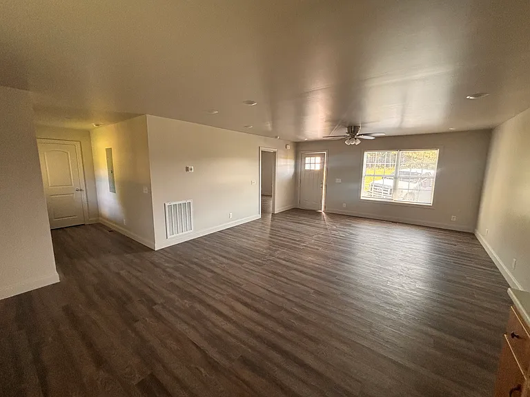 1346 Highway 2 E — Photo 14