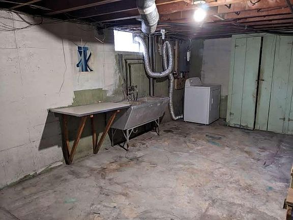 5th image of 2504 Grand Ave