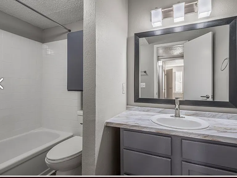 Willow Park Apartments — Photo 11
