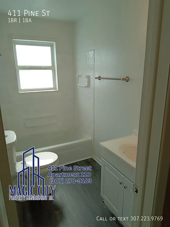 Great 1 Bedroom, 1 Bathroom Apartment in Pine Bluffs — Photo 3