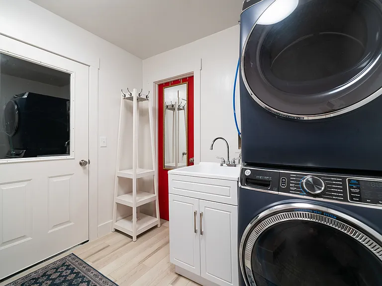 12 W Hayes St #5H — Photo 15