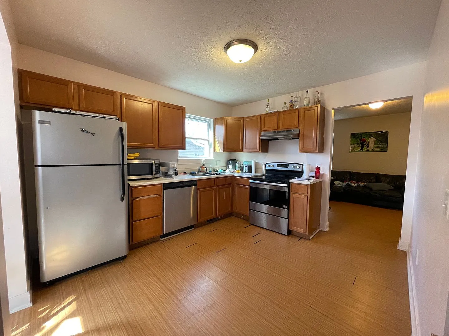 **August 2027** 3 Bedroom 3.5 Bathroom House — Photo 2